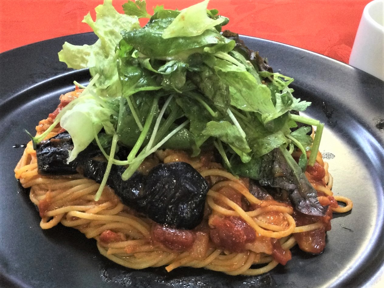 茄子と豚肉のアラビアータ