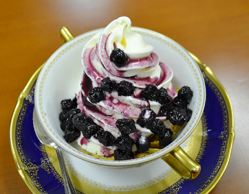 ソフトクリーム・ブルーベリー