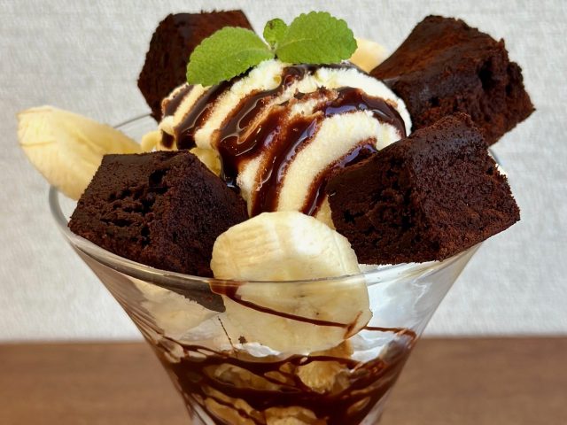 チョコレートパフェ