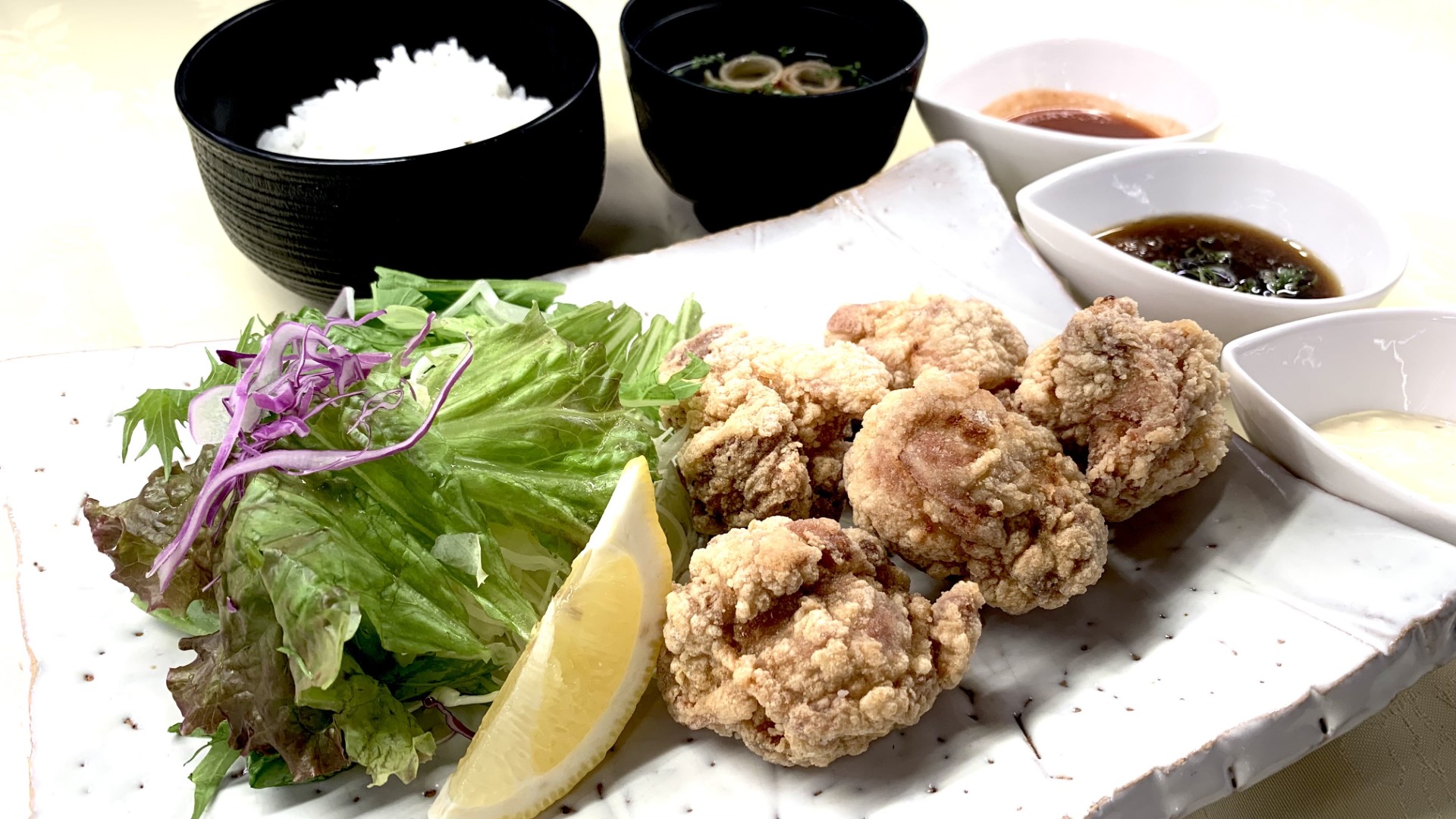 唐揚げ定食