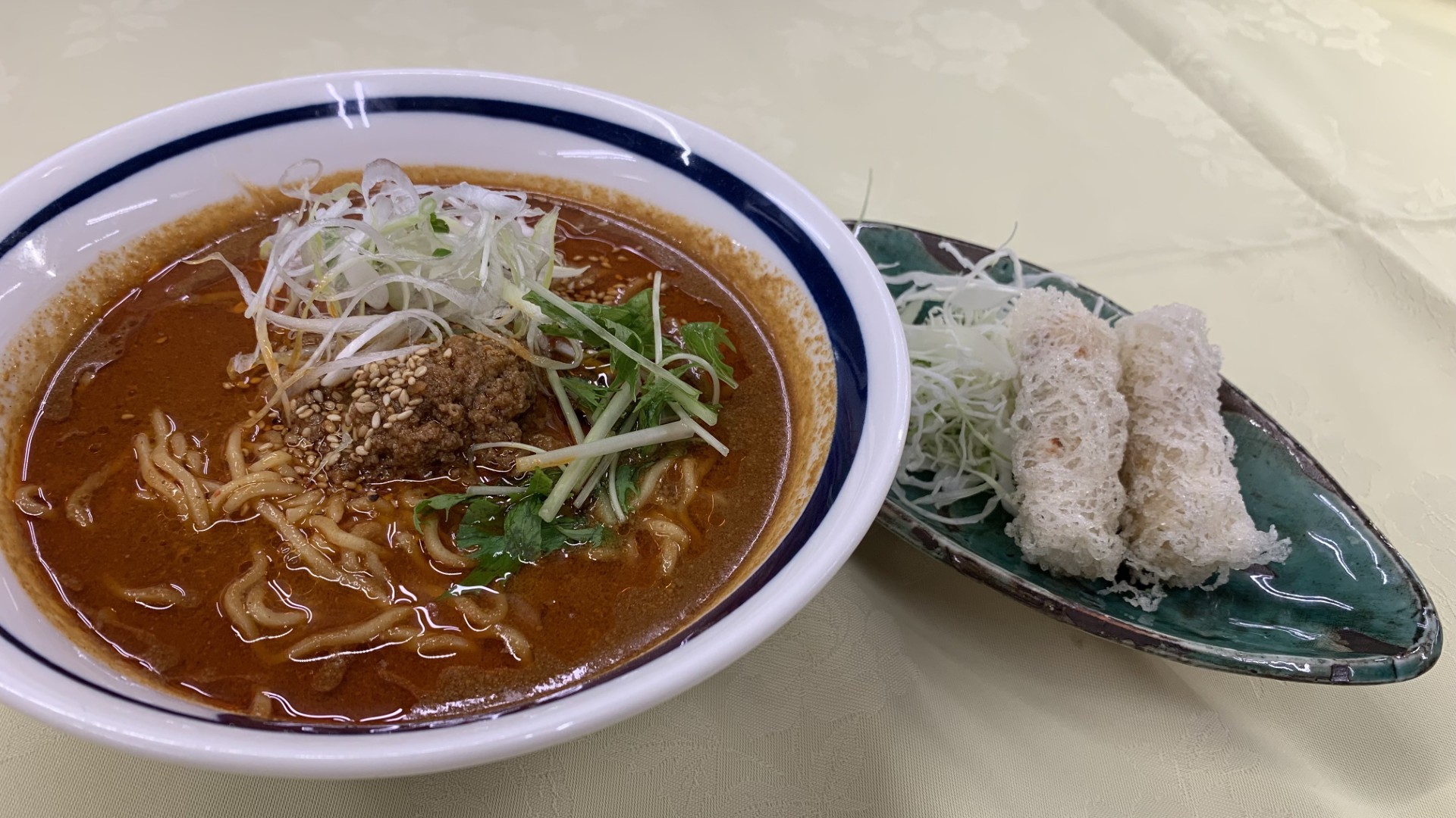 担々麺