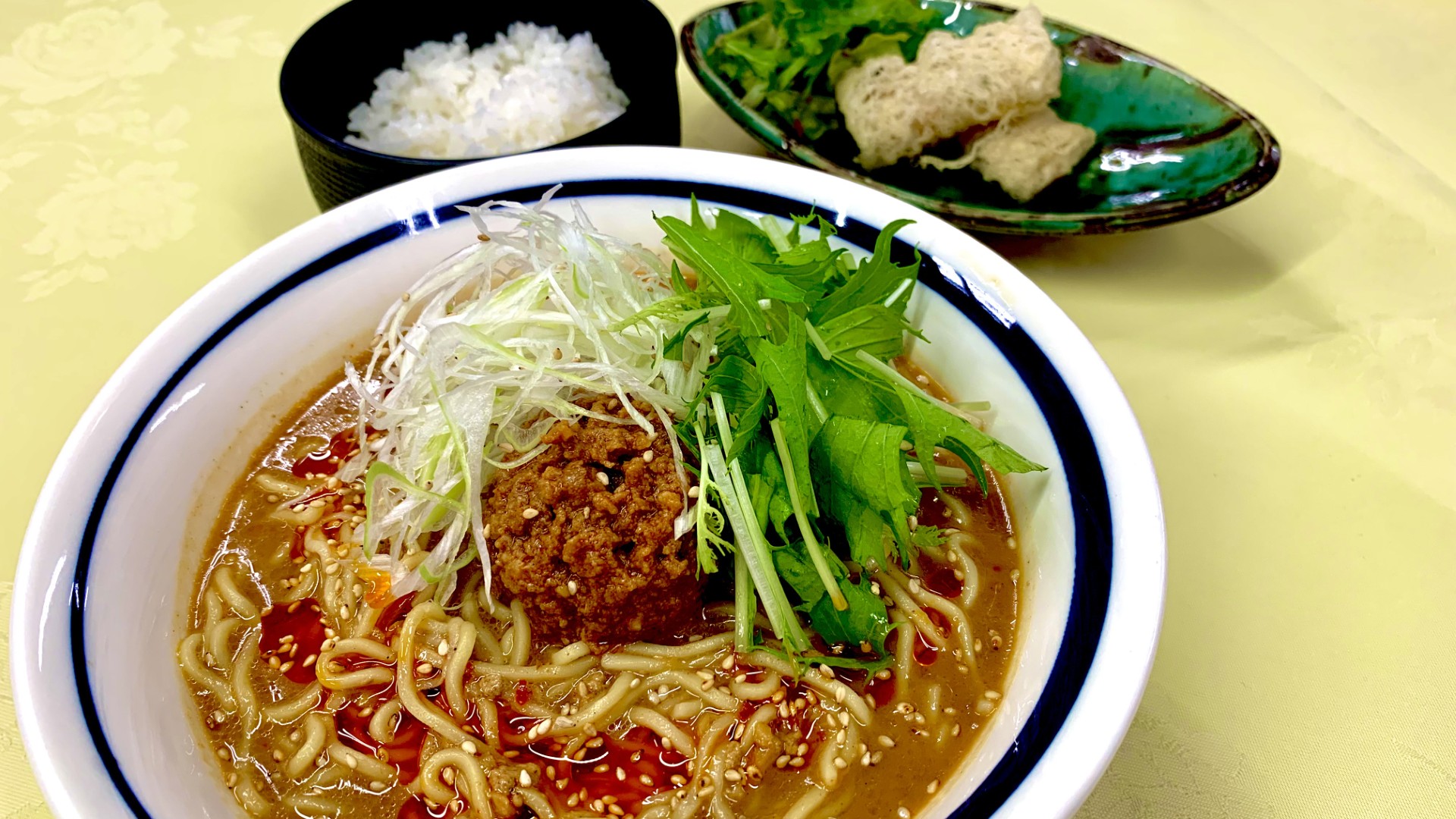 担々麺