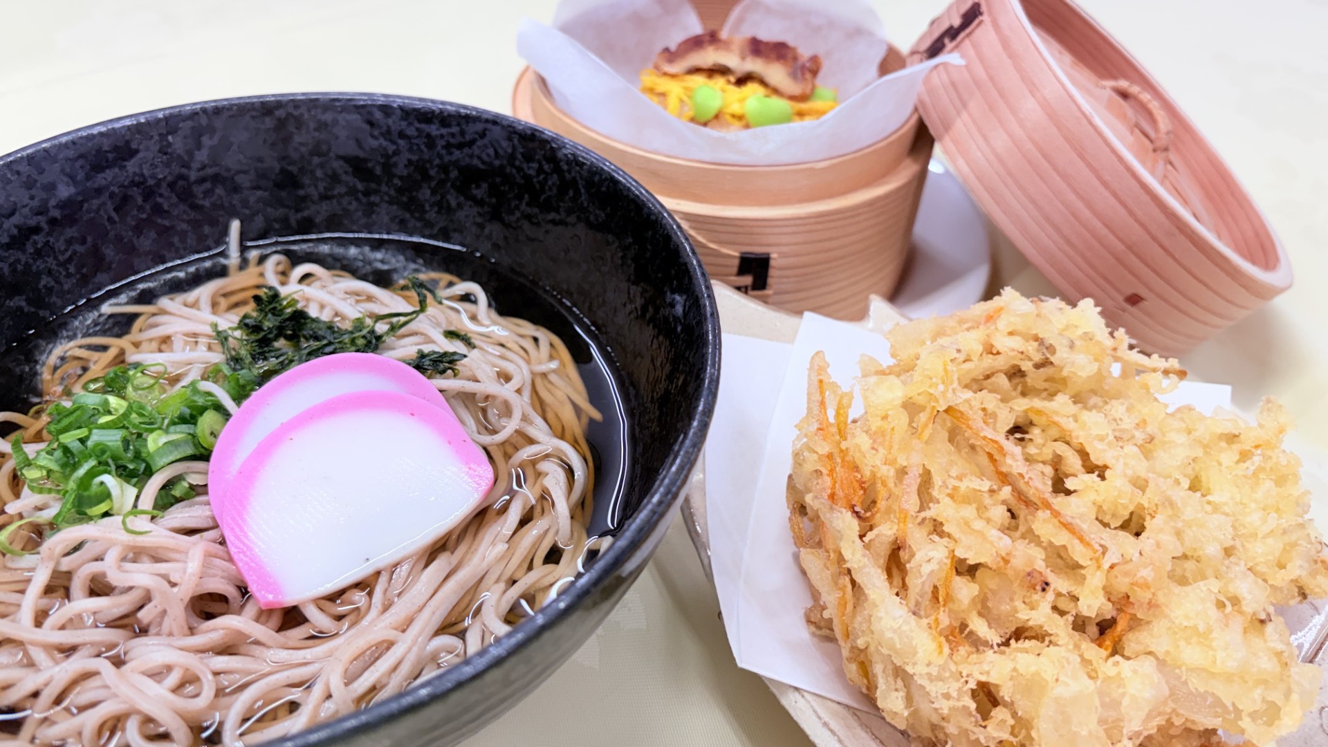 桜海老のかき揚げと温蕎麦膳