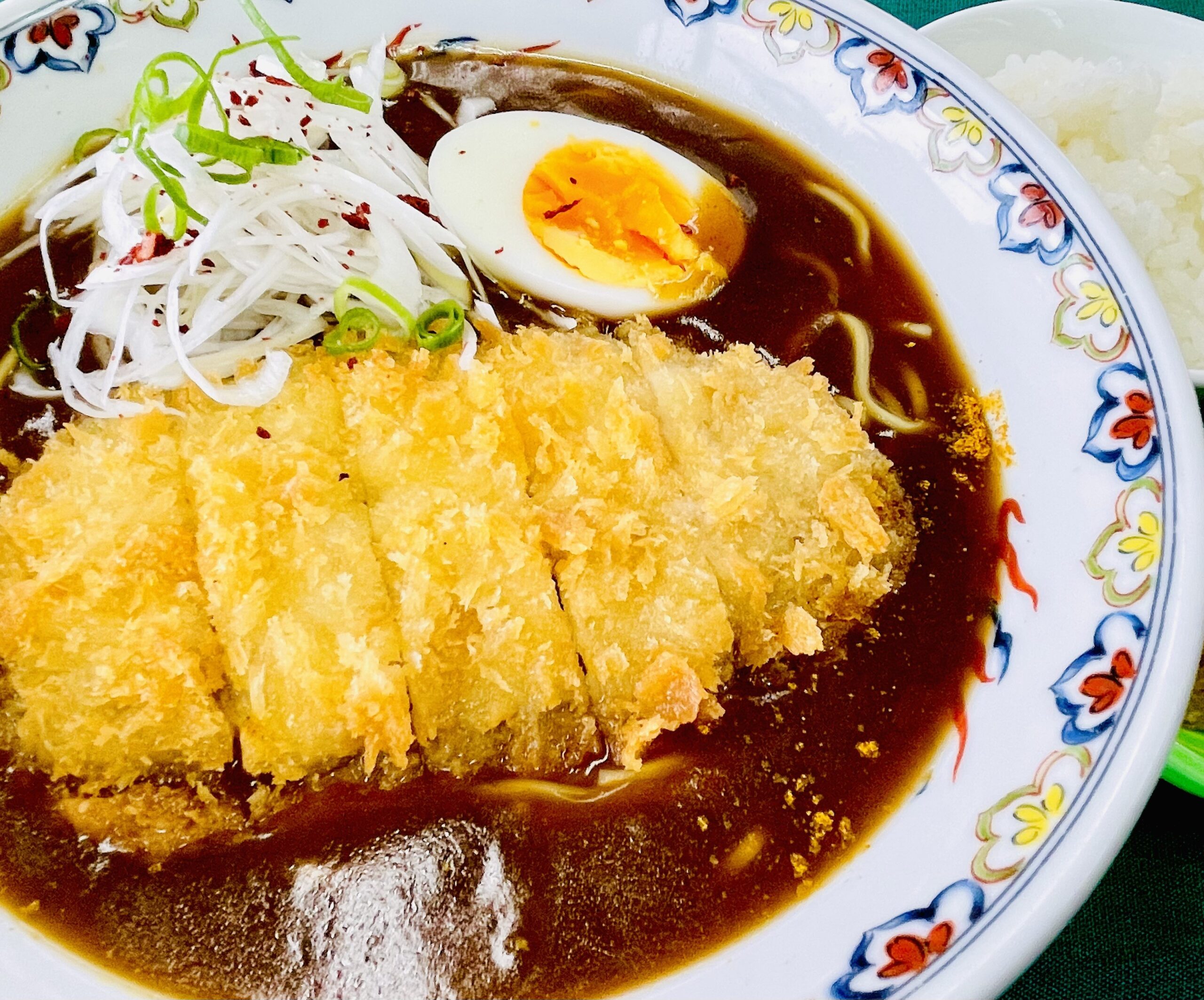 カツカレーラーメン