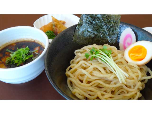 オススメ　北海道産小麦の魚介つけ麺