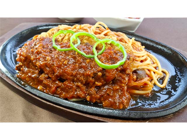 <center>鉄板ナポカツ</center>