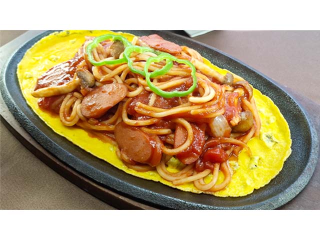 <center>鉄板ナポリタン</center>