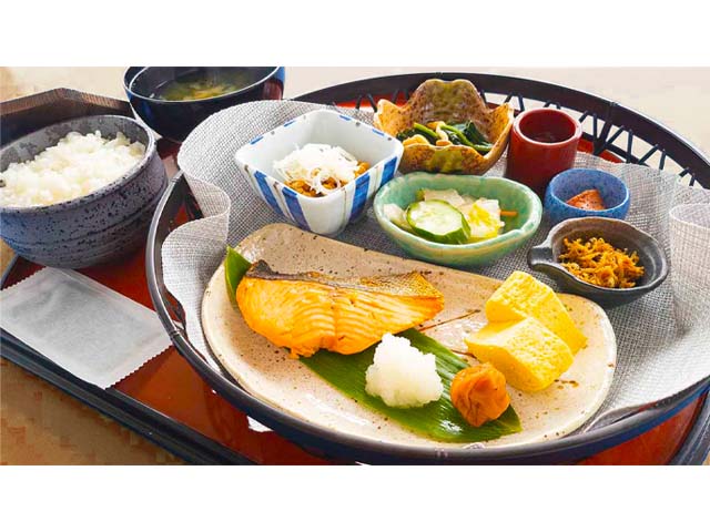 <center>和定食</center>